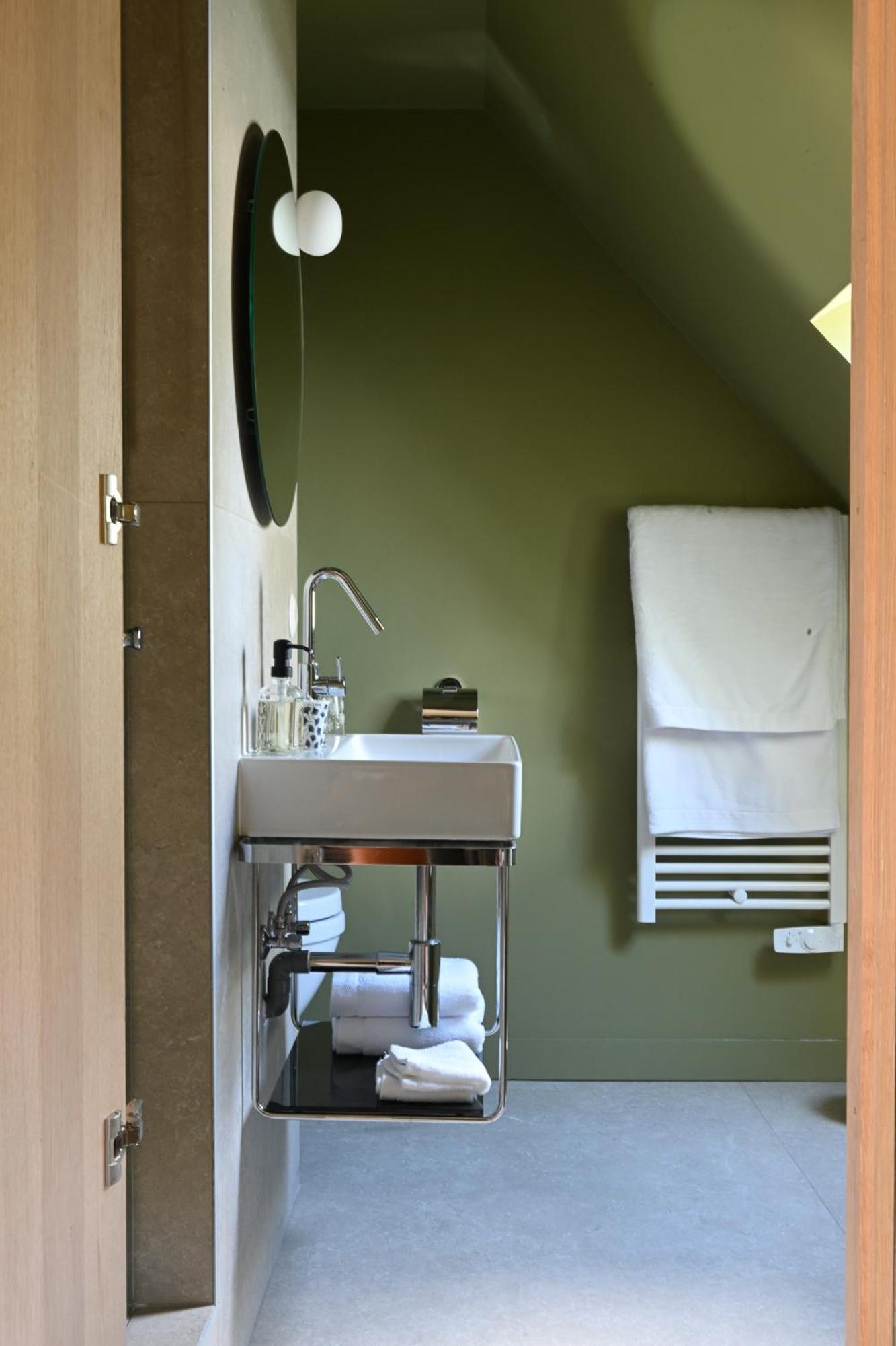 Hotel Les Pres Saint-Hilaire-le-Chatel 외부 사진