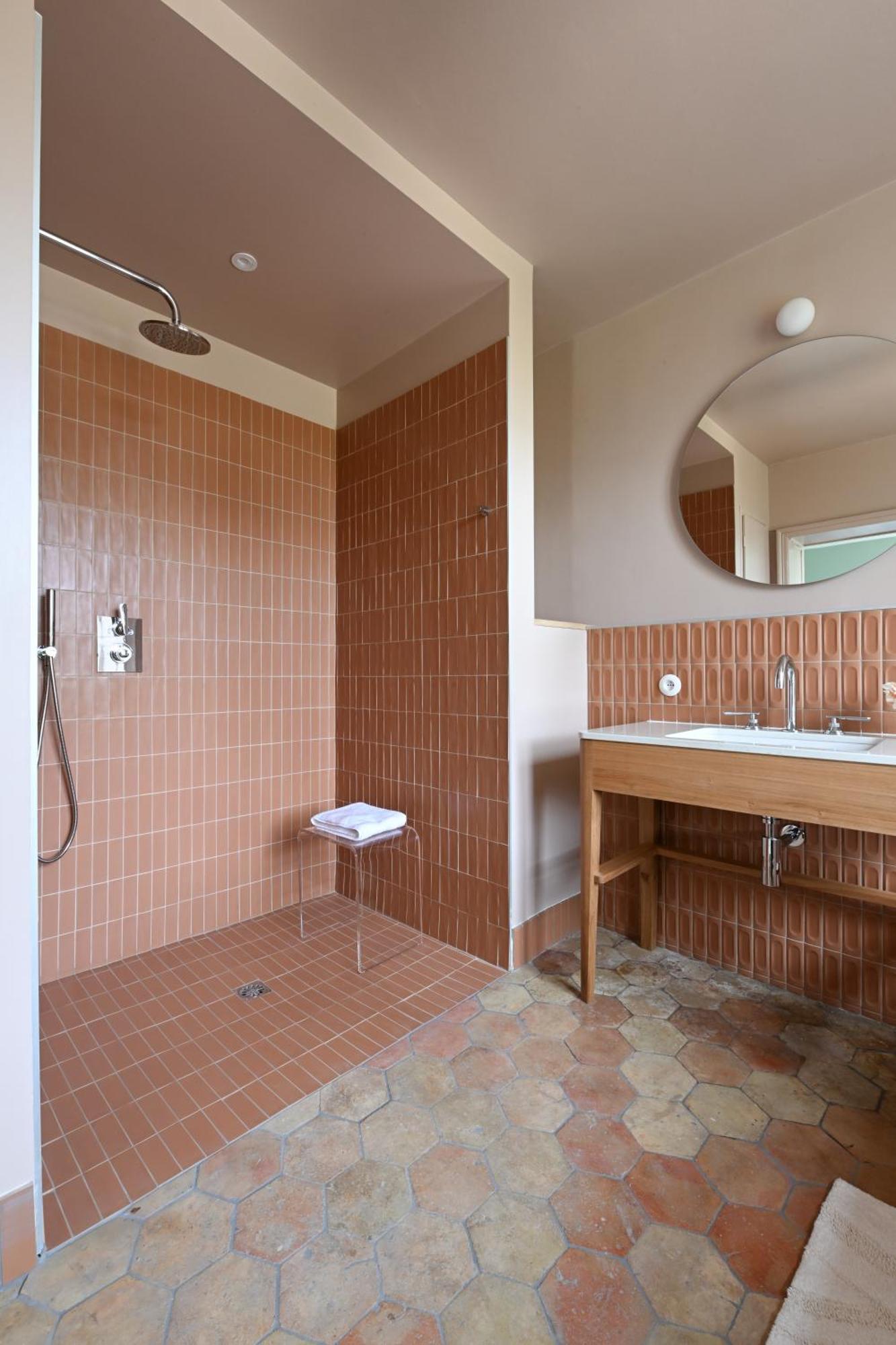 Hotel Les Pres Saint-Hilaire-le-Chatel 외부 사진