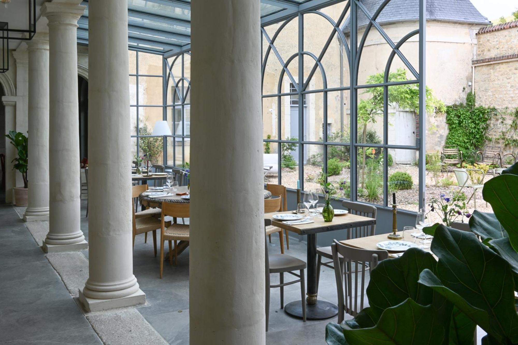 Hotel Les Pres Saint-Hilaire-le-Chatel 외부 사진